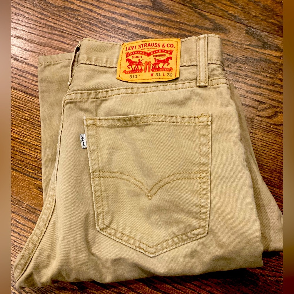 Levi’s Size 31/32 510 Skinny Fit